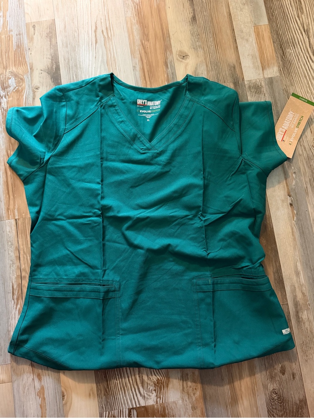 Grey's Anatomy Women's V-Neck Scrub Top in Hunter Green